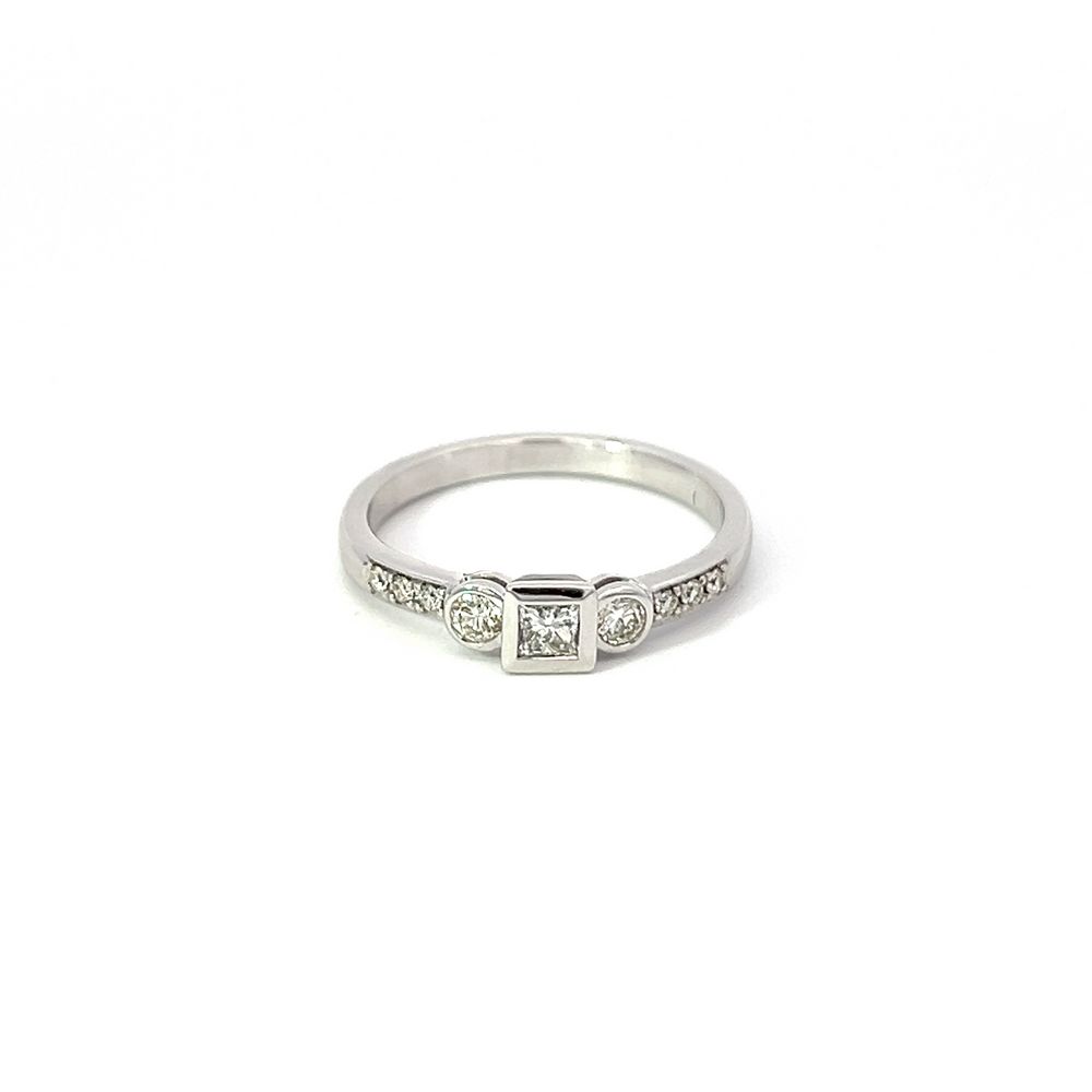 Princess & Round Brilliant Rubover Diamond Ring in White Gold