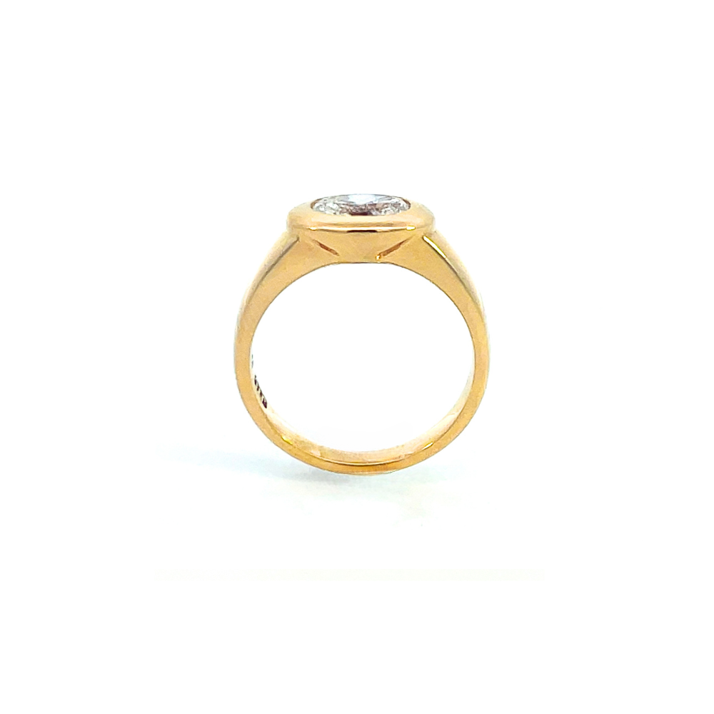 0.70ct Oval Retro Rubover Diamond Ring in 18ct Gold