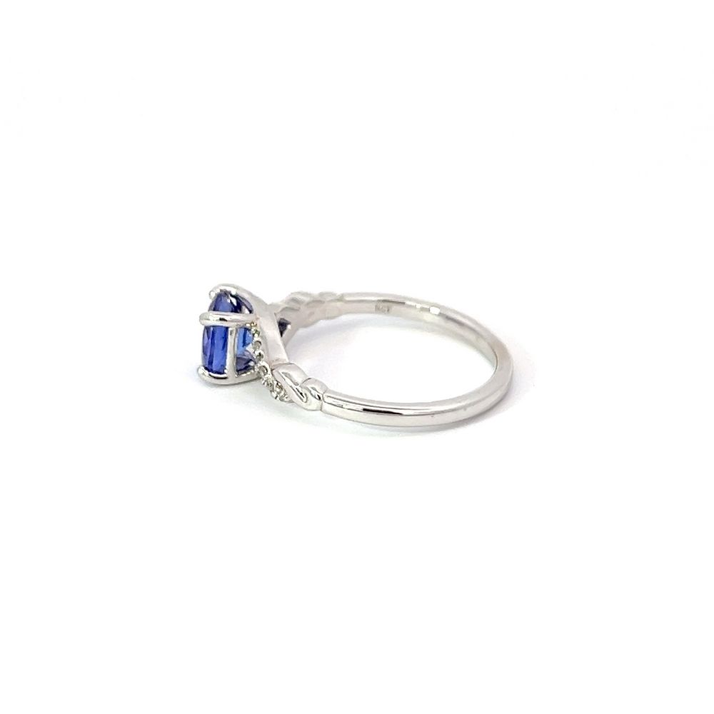 Tanzanite Solitaire Twist Ring in 14ct White Gold