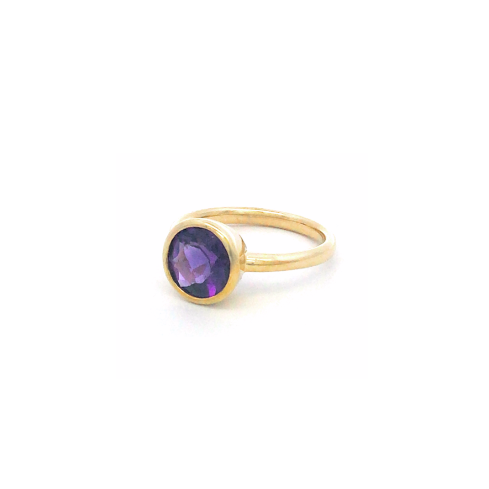 Round Amethyst Rubover Solitaire Ring in 9ct Gold