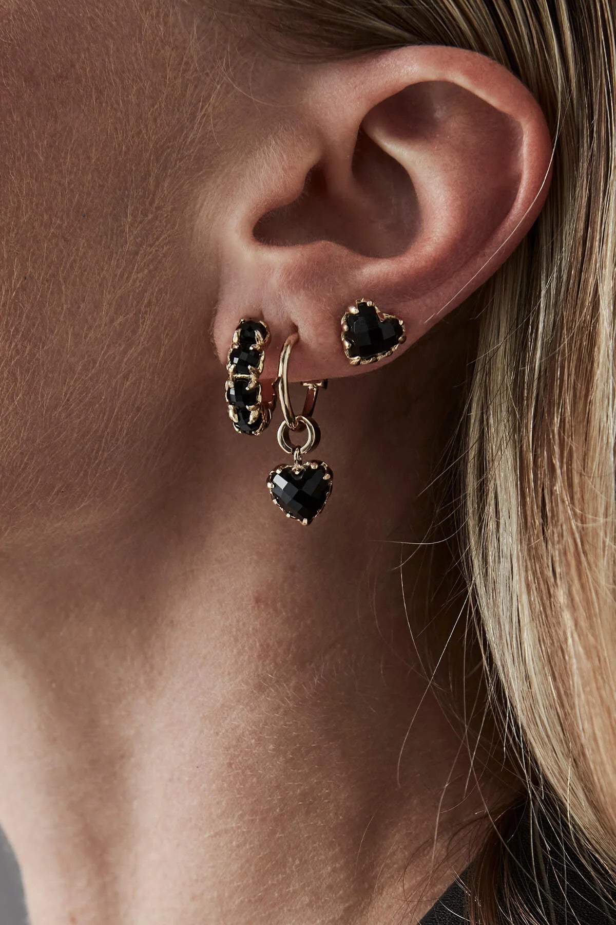Stolen Girlfriends Club Love Anchor Earrings Onyx Gold Plated