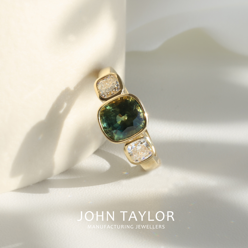 Handmade 3.28 Cushion-Cut Parti-Sapphire & Diamond Ring in 18ct Gold