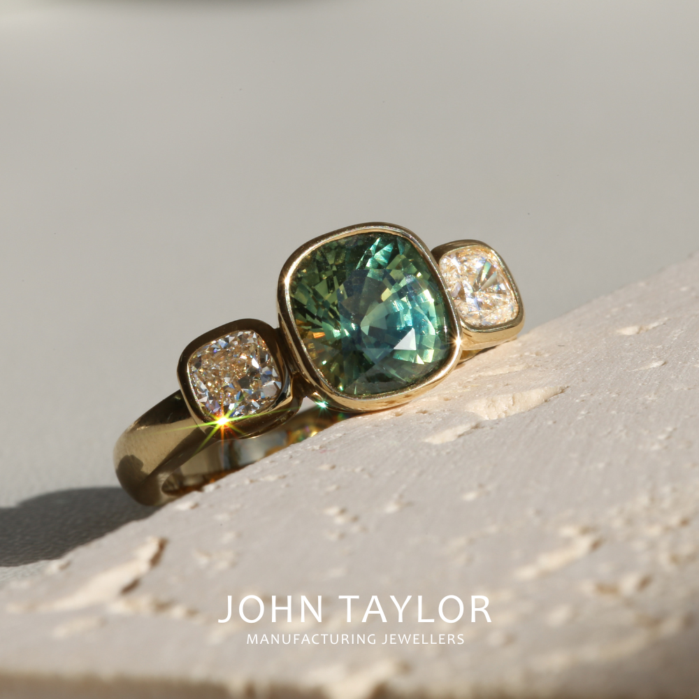 Handmade 3.28 Cushion-Cut Parti-Sapphire & Diamond Ring in 18ct Gold
