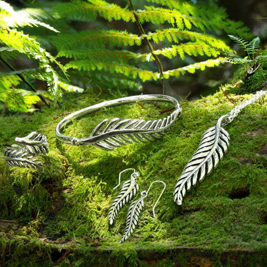 Statement Forever Fern Bangle (Treasured Always)