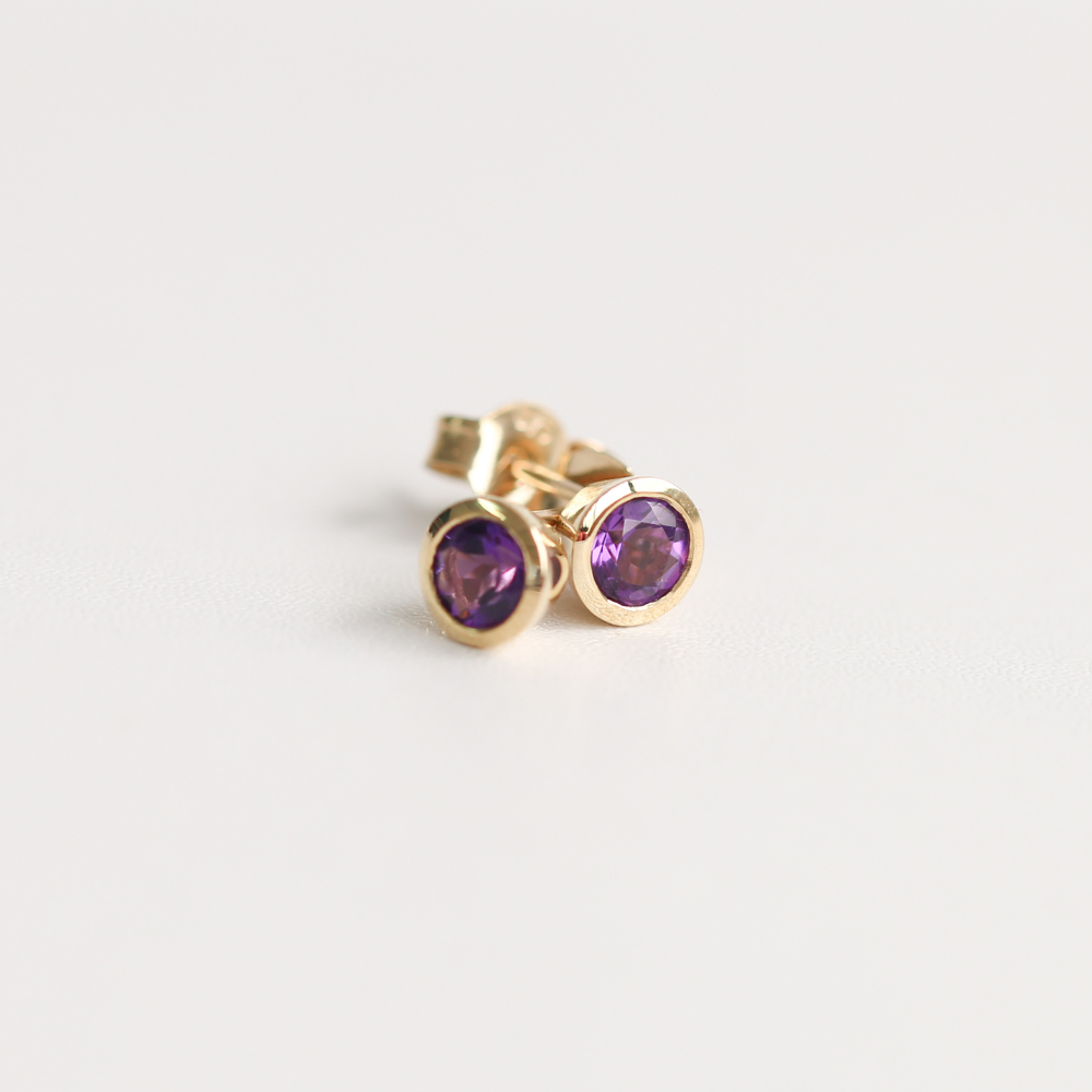 4mm Amethyst Stud Earrings in 9ct Gold