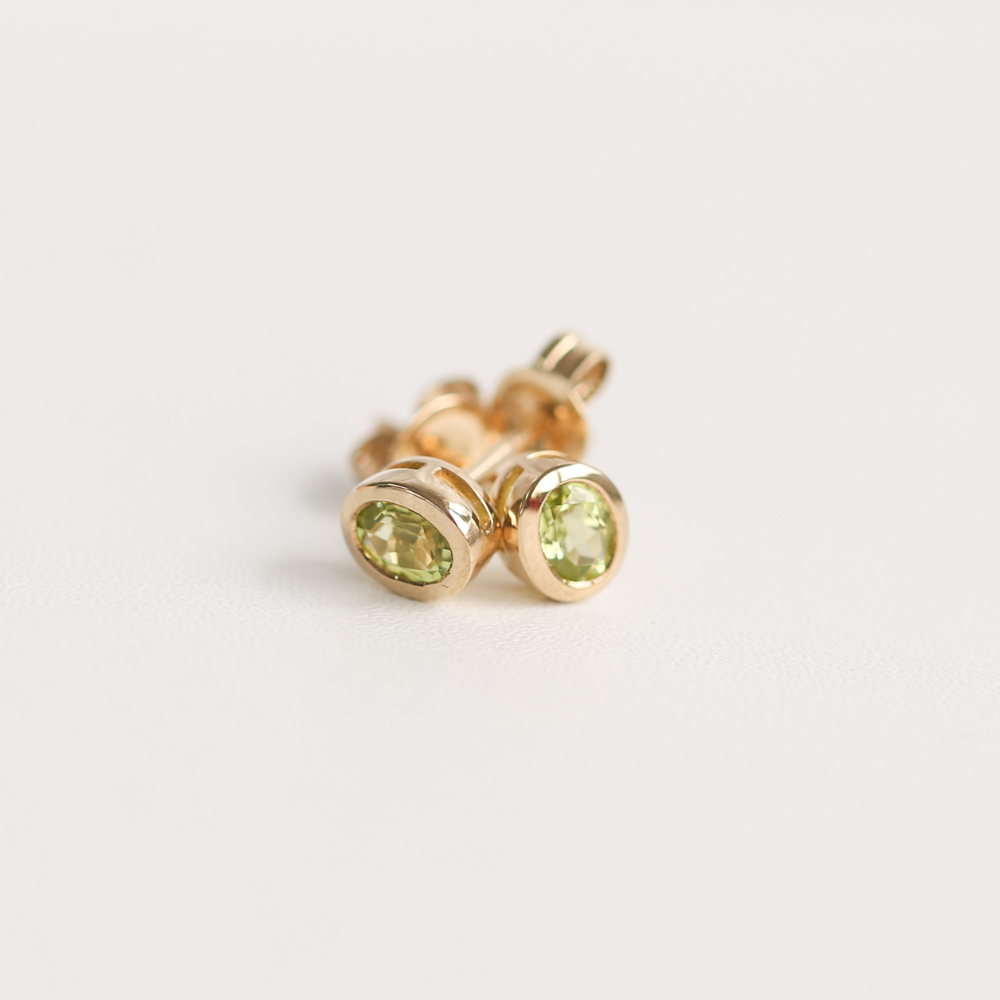 Peridot Rubover Stud Earrings in 9ct Gold