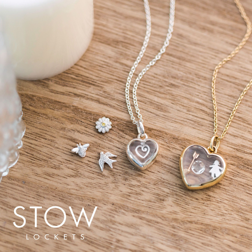 STOW Medium 9ct Gold Heart Locket